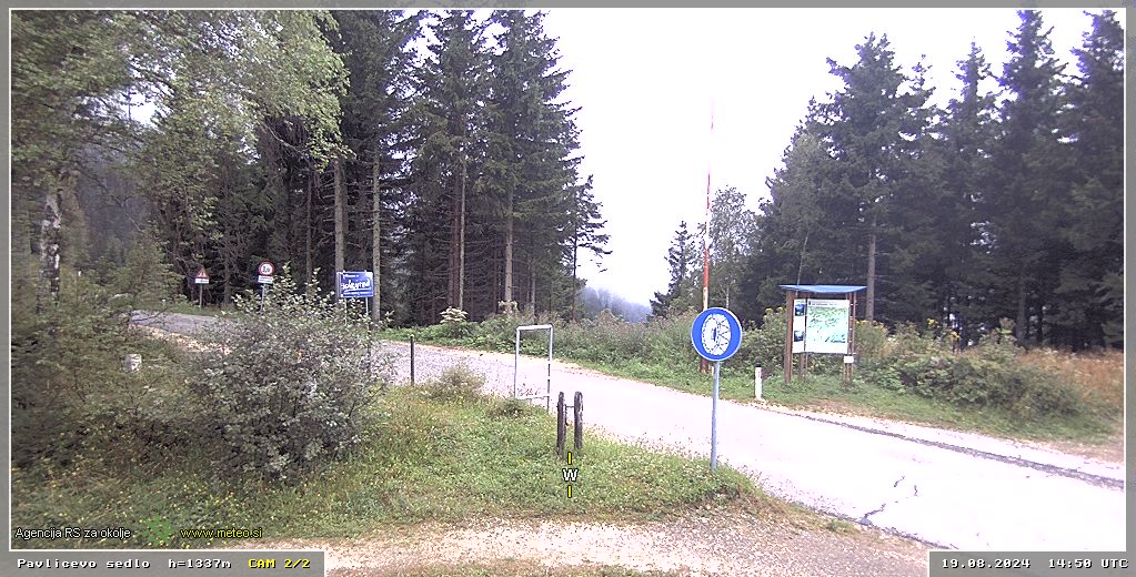 Spletna kamera Pavličevo sedlo 1337 m - pogled proti zahodu